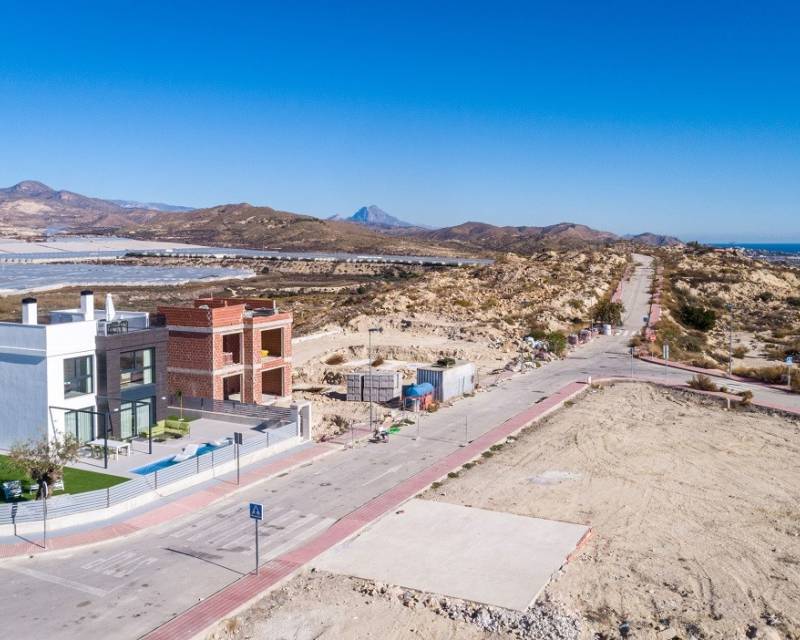 Villa con vistas al mar a la venta en Alicante